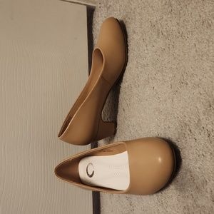 NWOT Journee Collection Luu Pump Nude Heel